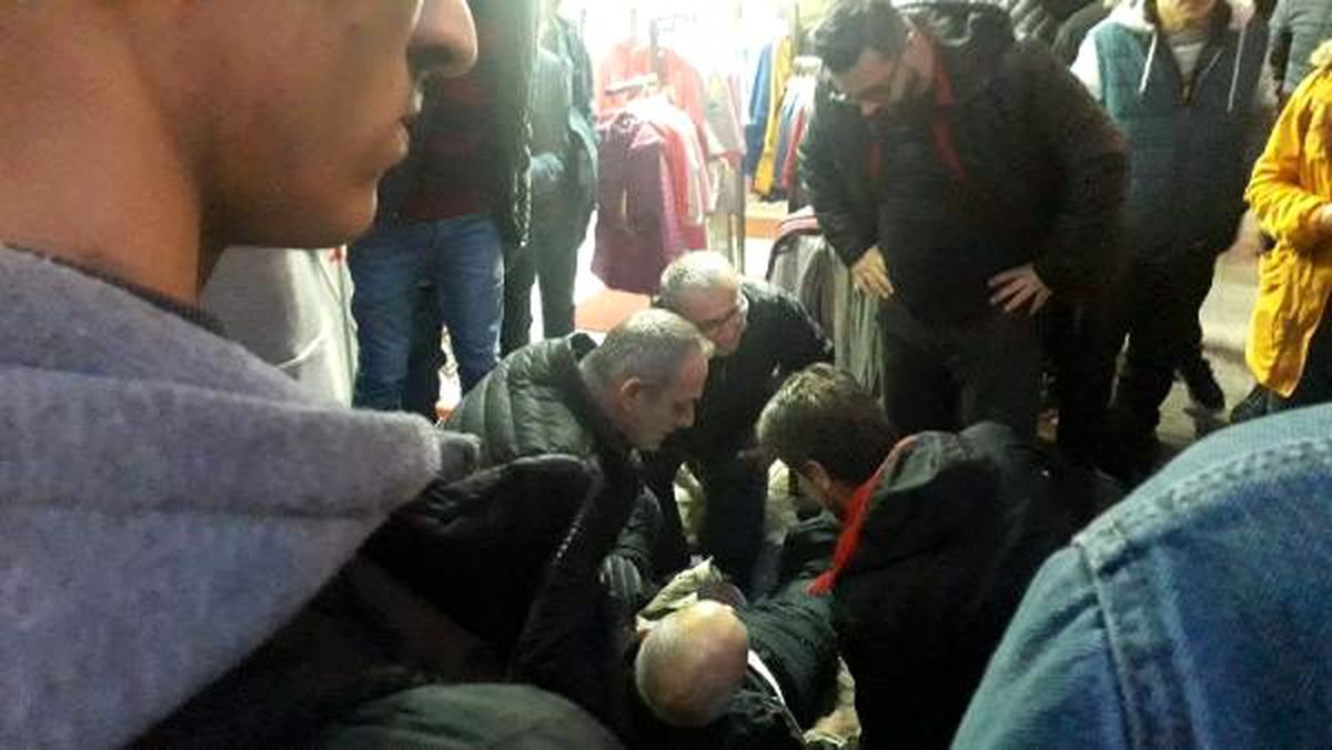Husumetlisi tarafından cadde ortasında tabancayla vuruldu