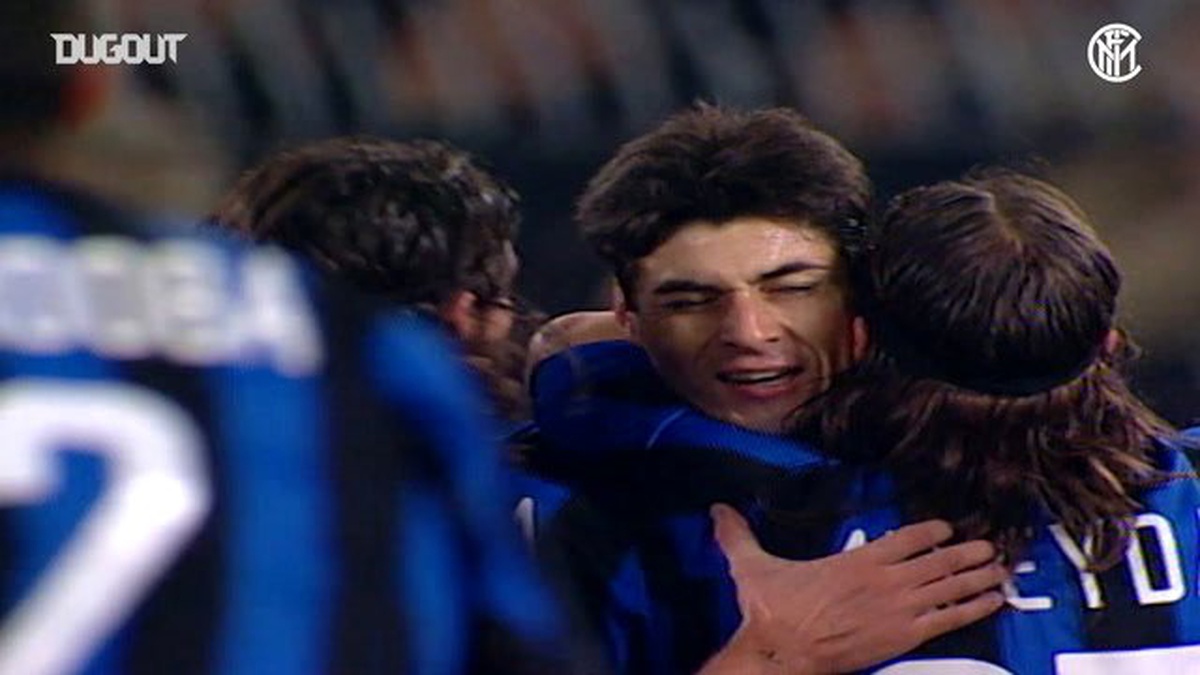 Julio Cruz\'un Juventus Kalesine Gönderdiği Füze