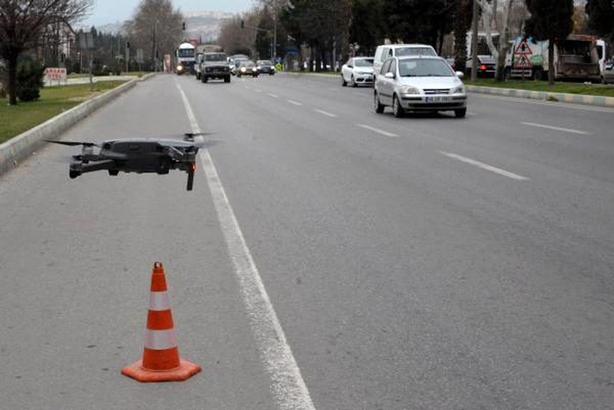 \'Kimse yok\' diye geçtiler, drone yakaladı