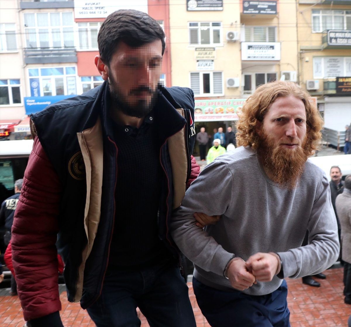 Kocaeli\'de yakalanan El Kaide şüphelileri adliyede