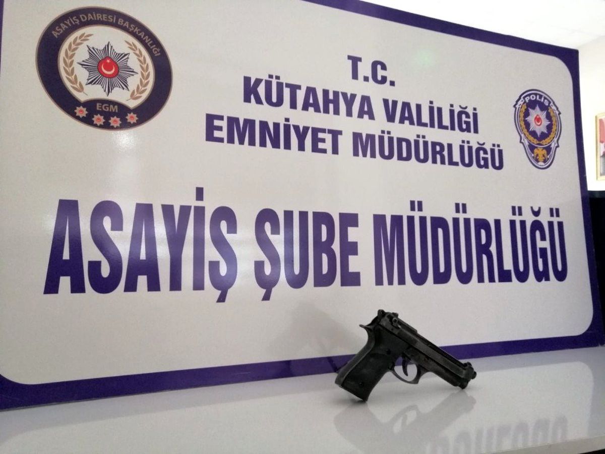 Kütahya\'da çeşitli suçlardan aranan 11 zanlı yakalandı