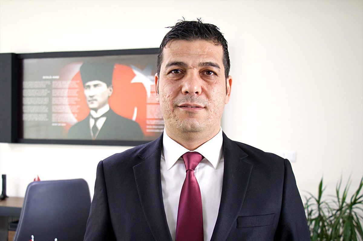 Liseli gençler yardıma muhtaç ailelere destek oluyor