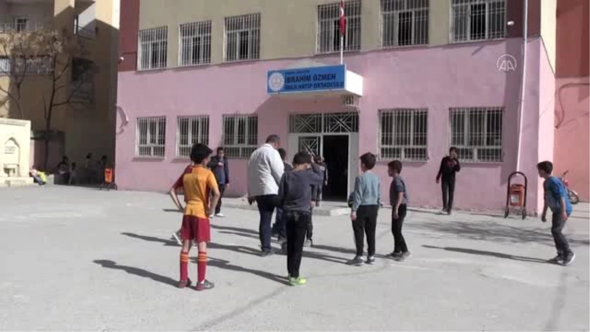 Mardin\'deki öğrencilerden Mehmetçiğe destek