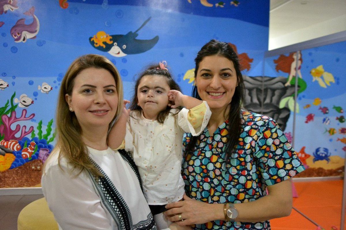 (Özel) 70 binde bir görülen rahatsızlığı fizik tedaviyle yenecek