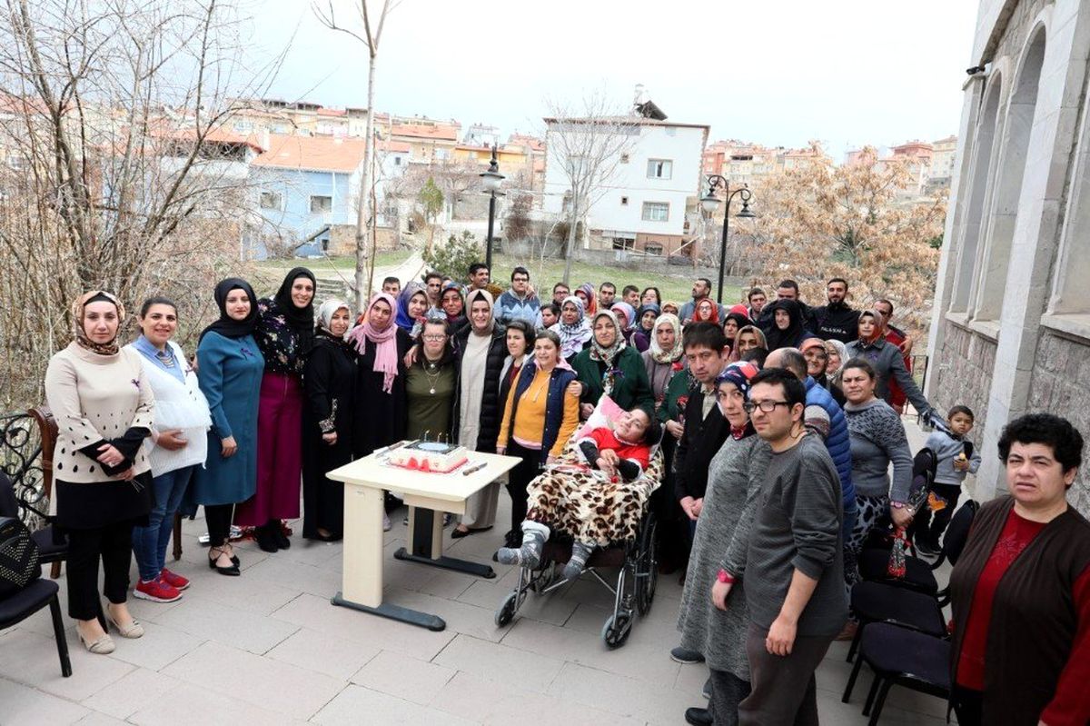 Özel İnsanlar Eğitim Merkezi\'nde "Dünya Kadınlar Günü" kutlaması