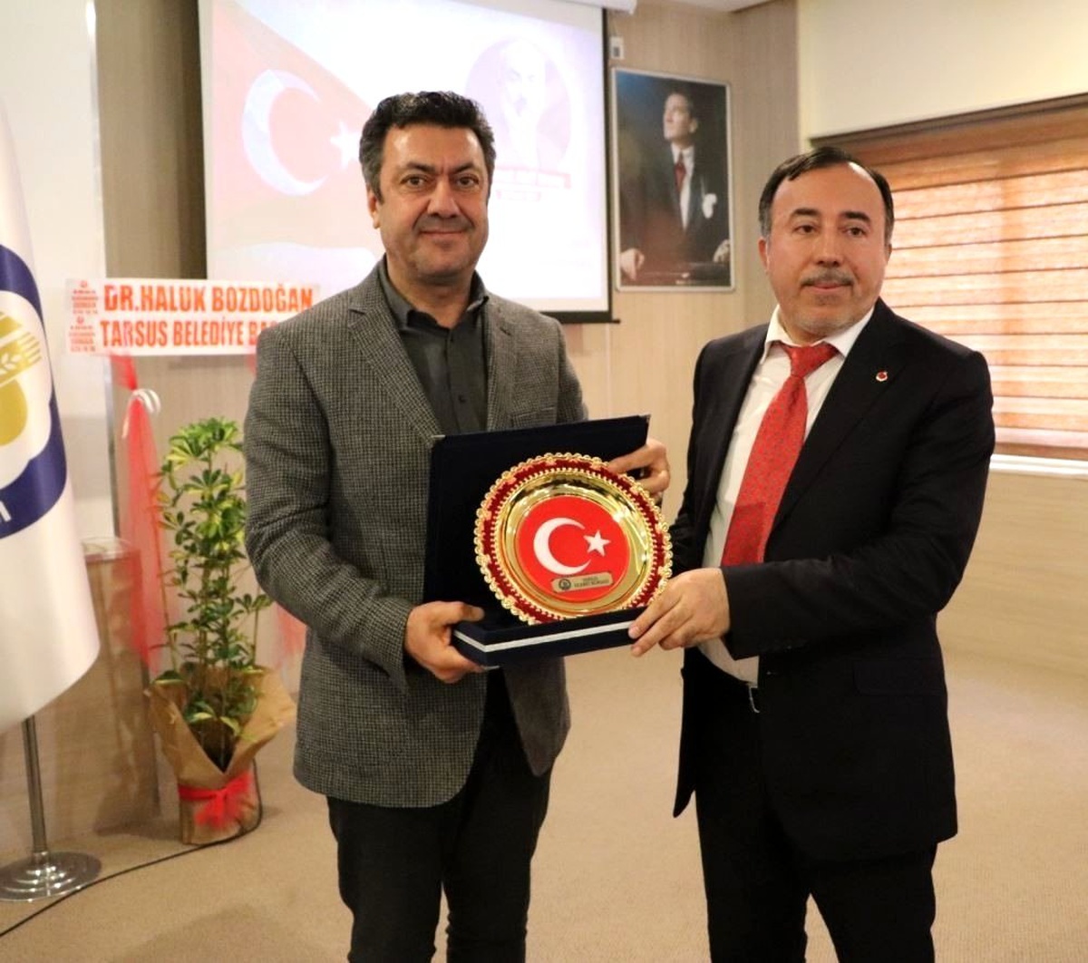 Prof. Dr. Çetin: "İstiklal Marşımız bizi millet yapan temel bileşenlerimizdendir"
