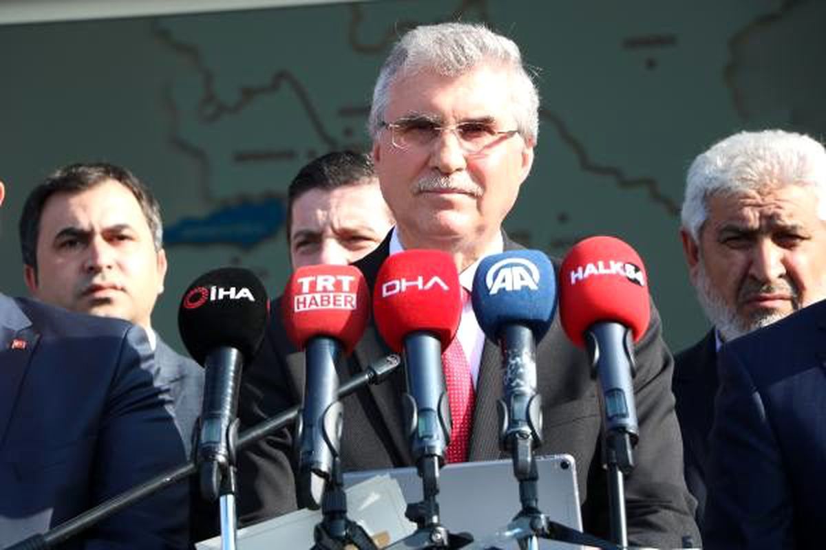 Sakarya\'da belediye başkanlarından Özkoç\'a tepki