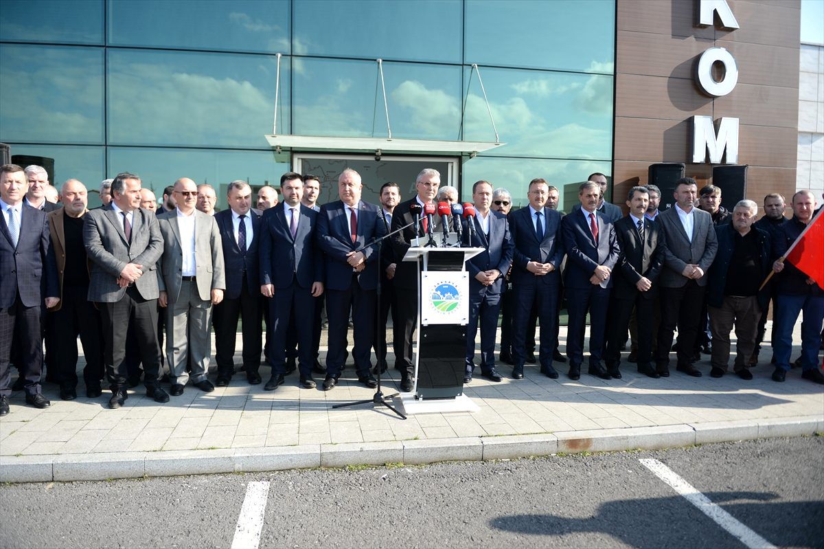 Sakaryalı belediye başkanlarından CHP\'li Özkoç\'a tepki