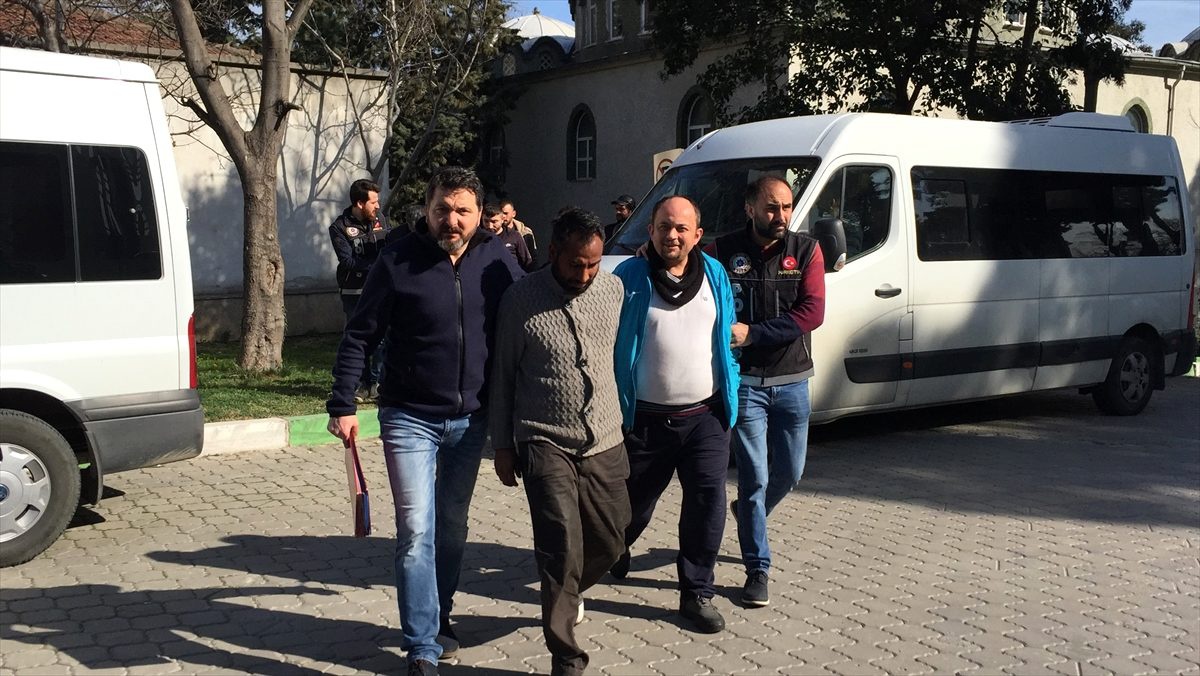Samsun\'da uyuşturucu operasyonunda gözaltına alınanlardan 7\'si tutuklandı