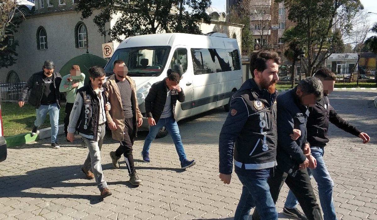 Samsun\'da uyuşturucu suçundan aranan 8 kişi gözaltına alındı