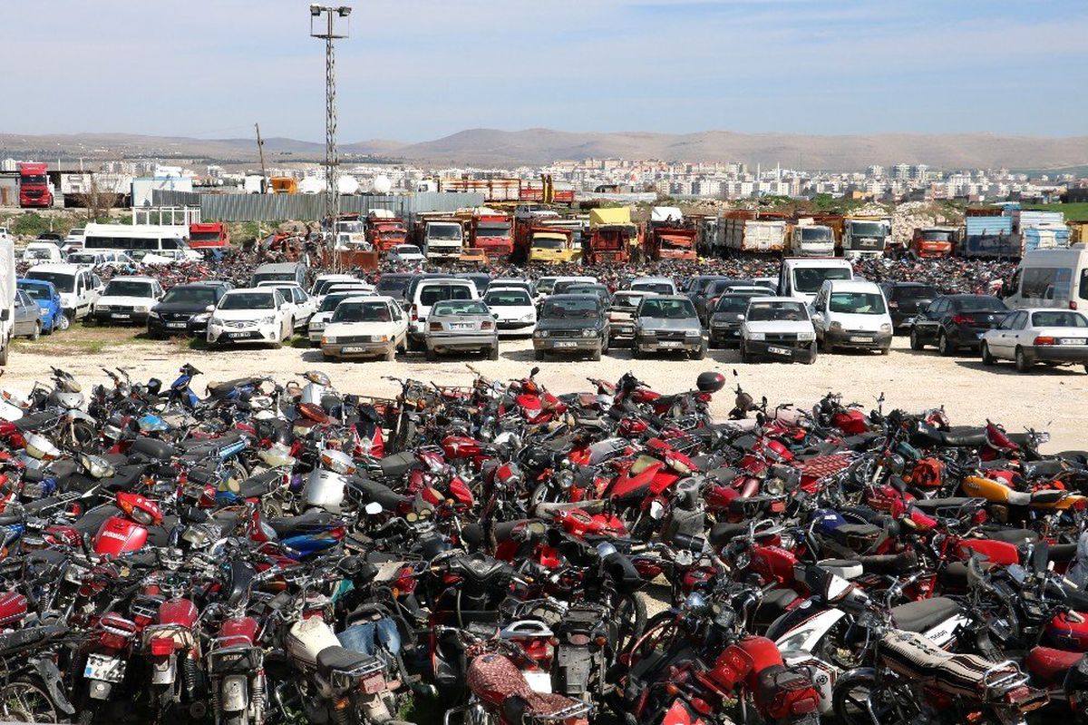 Şanlıurfa\'da binlerce araç çürümeye terk edildi