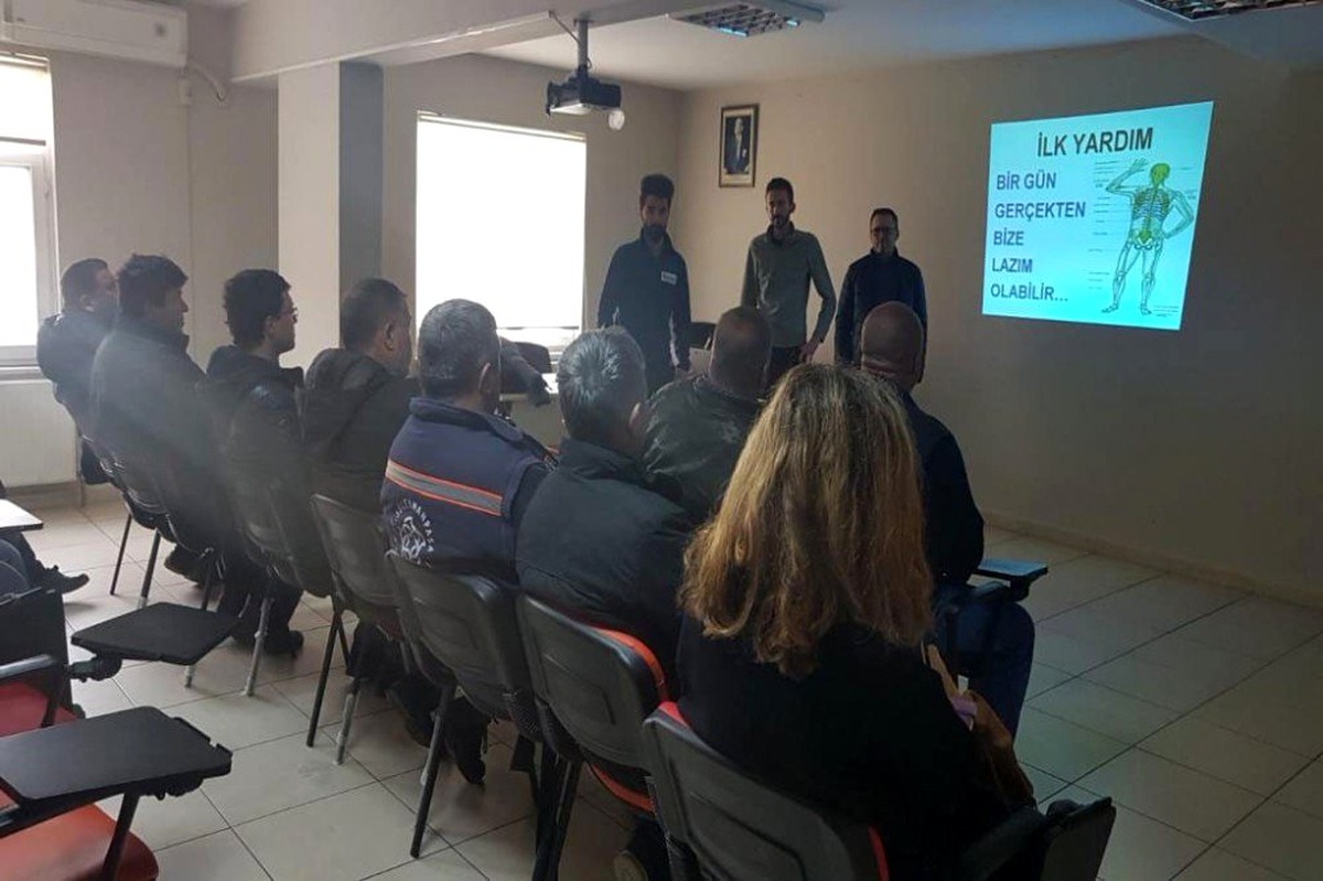 Süleymanpaşa Belediyesi personeline iş sağlığı ve güvenliği ile ilk yardım eğitimi