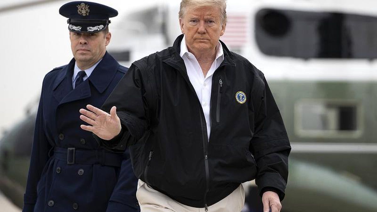 Trump koronavirüsle mücadele için 8,3 milyar dolarlık bütçeyi onayladı
