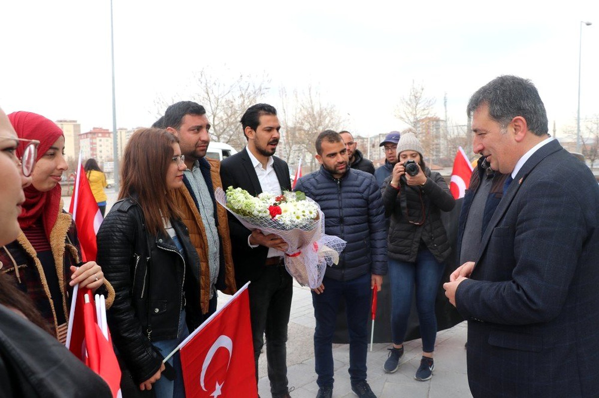 Tunuslu gençler Türk kültürünü tanıyor
