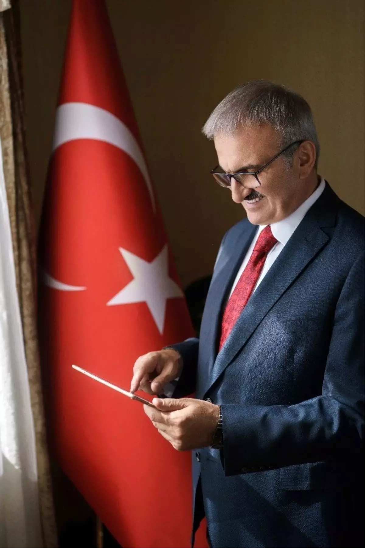 Vali Karaloğlu: " Kadınlara özel projelere pozitif ayrımcılık yaparak destek veriyoruz"