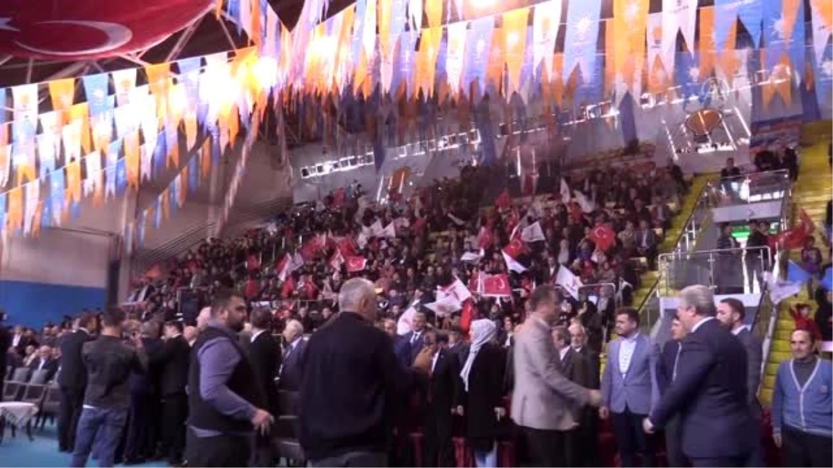 AK Parti\'li Akbaşoğlu, Çankırı Merkez İlçe Kongresi\'nde konuştu