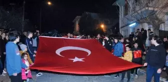 Beydağ'da şehitler anısına yürüyüş düzenlendi