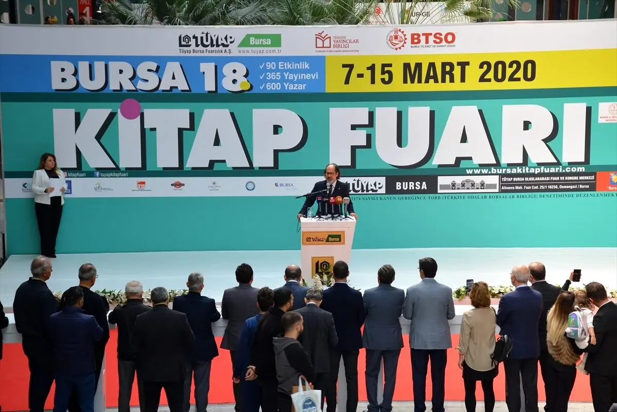 Bursa\'da kitapseverlerin dört gözle beklediği fuar açıldı