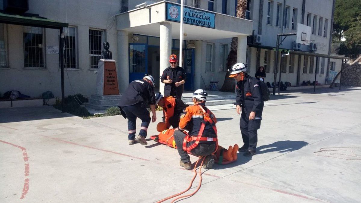 Datça MAG/AME\'den okullarda afet bilinci eğitimi
