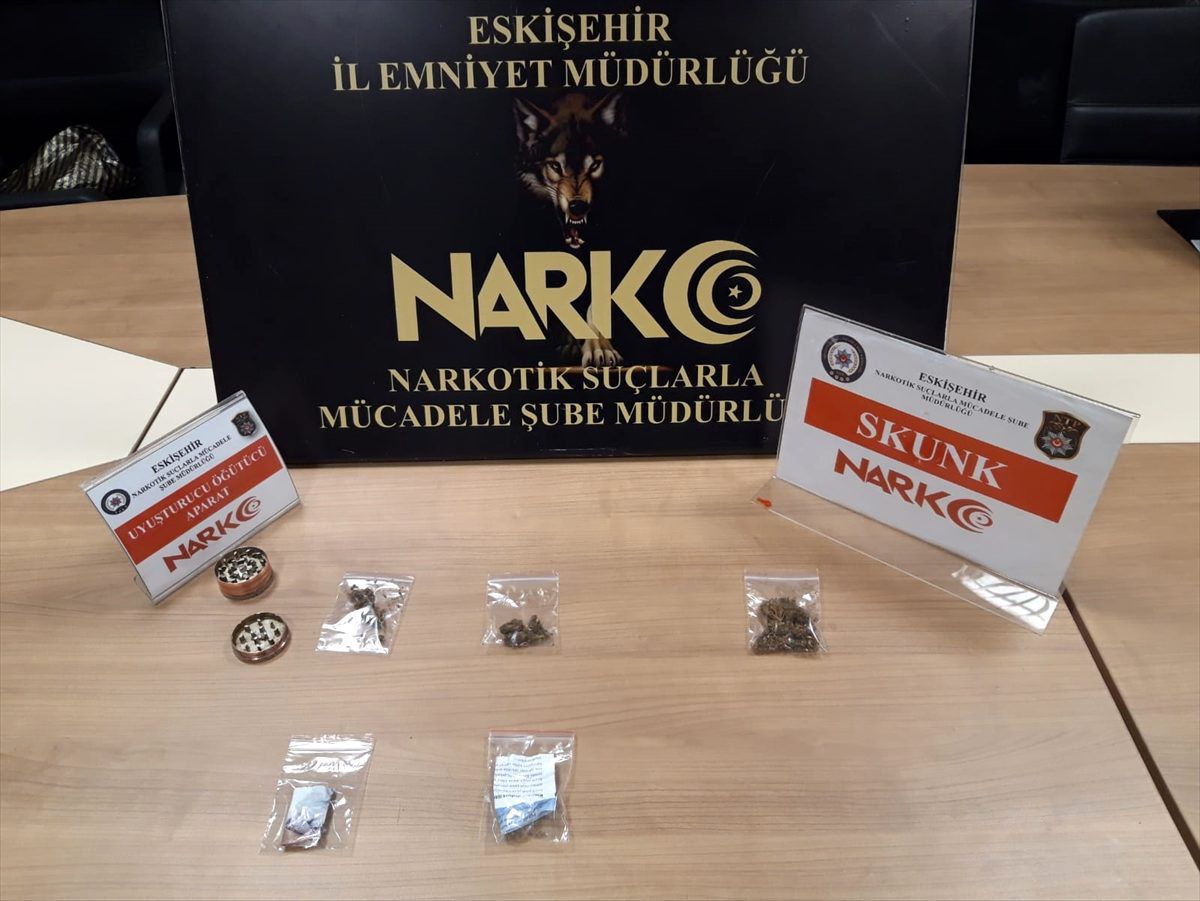 Eskişehir\'de uyuşturucu operasyonunda 9 şüpheli yakalandı