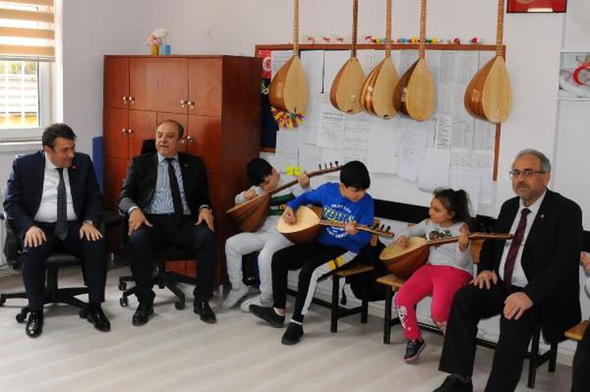\'Gören Eller\' sınıfında engelleri müzikle aştılar