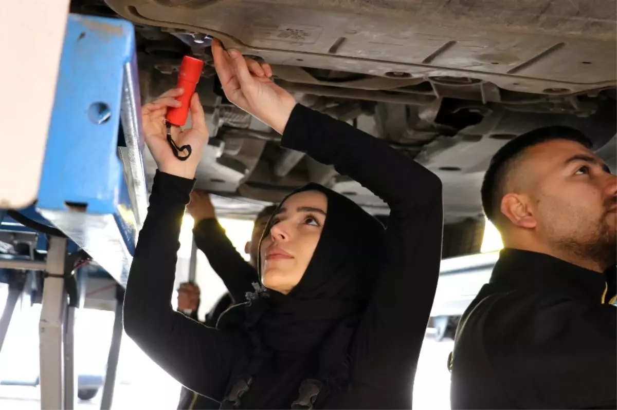 Narin eller otomobilleri test ediyor