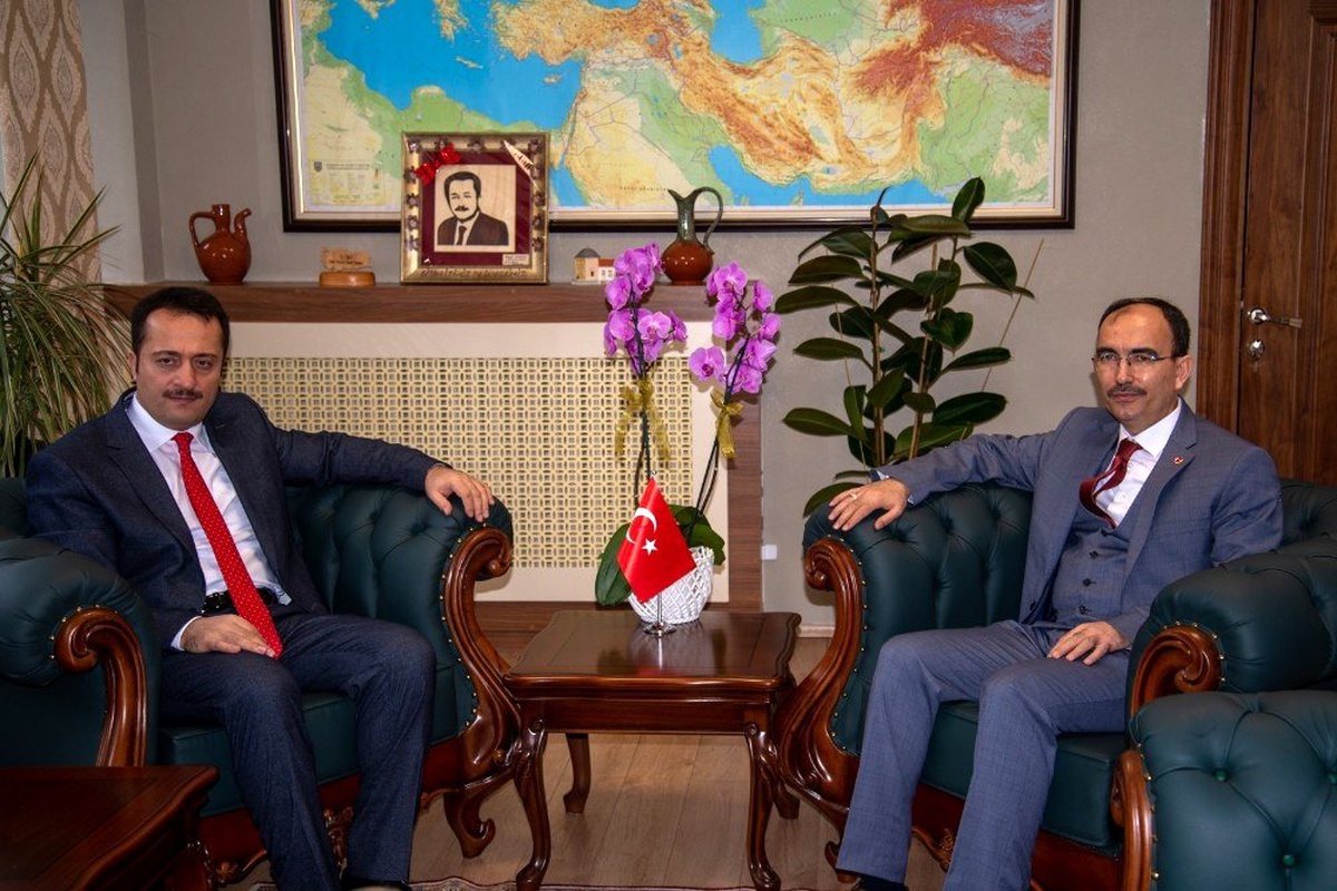 Rektör Beydemir, Vali Şentürk\'ü ziyaret etti