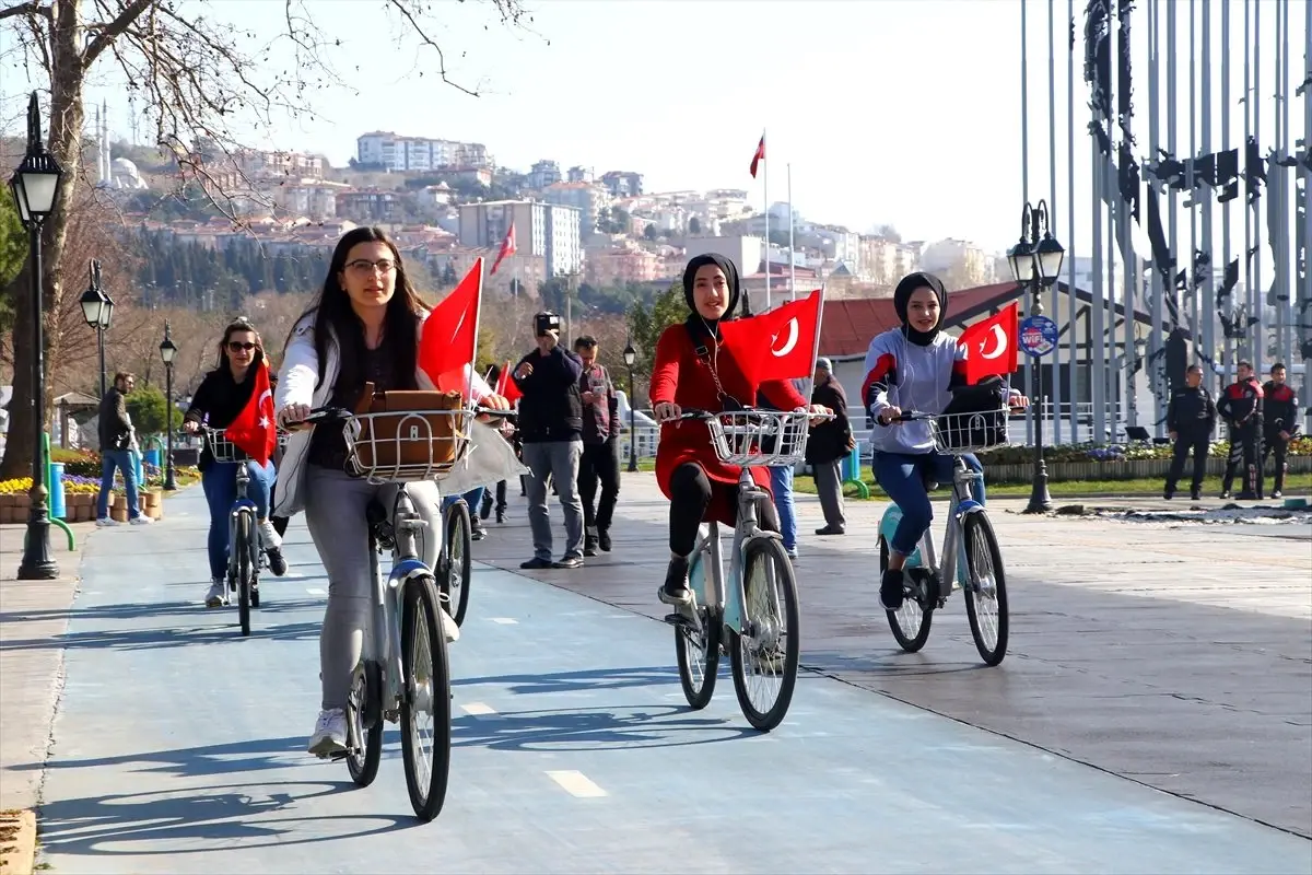 Tekirdağlı gençler İdlib şehitleri için pedal çevirdi