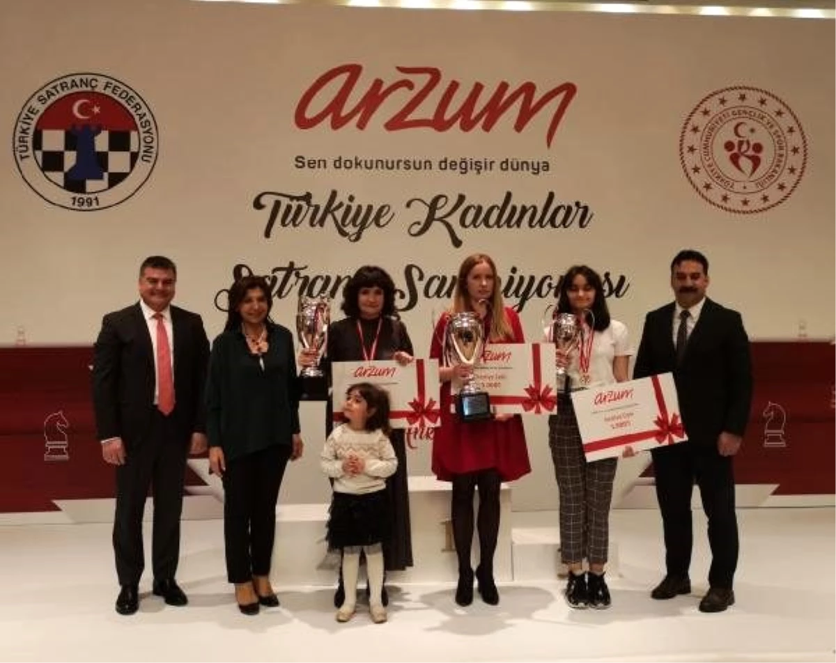 2020 Arzum Türkiye Kadınlar Satranç Şampiyonu Ekaterina Atalık oldu