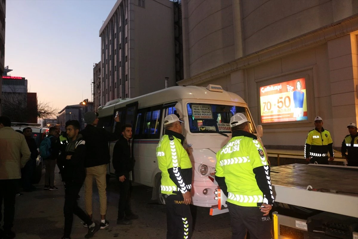 Adana\'da minibüs şoförüne silahlı saldırı