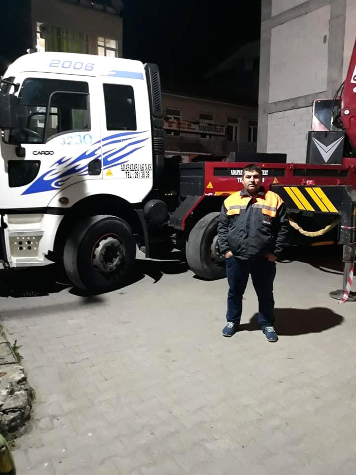 Ayağını iş makinesine kaptıran işçi hayatını kaybetti