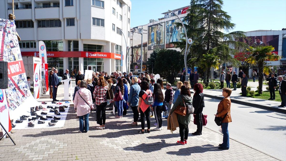 Bafra\'da 8 Mart Dünya Kadınlar Günü\'nde kadına yönelik şiddete dikkat çekildi