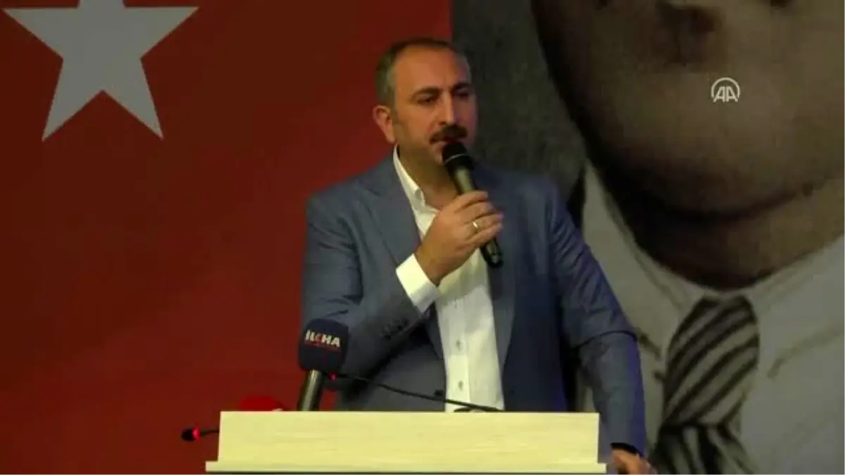 Bakan Gül: "Yunanistan güvenlik güçlerinin masumlara yapmış olduğu şiddeti kınıyoruz"