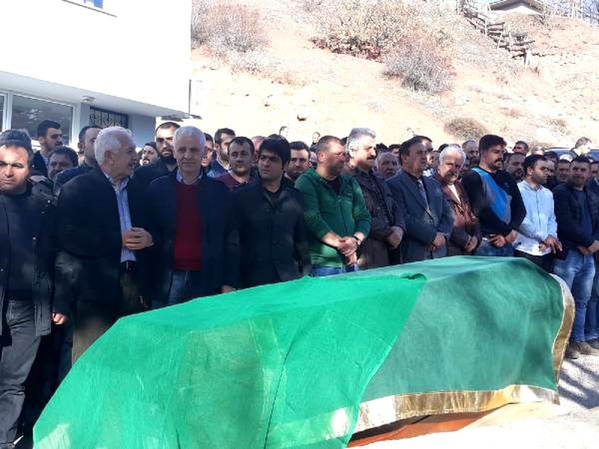 Balık havuzuna düşen 2 yaşındaki Beren, kurtarılamadı (2)