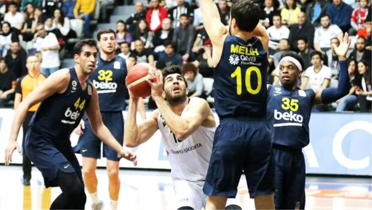 Beşiktaş Sompo Sigorta 73-74 Fenerbahçe Beko