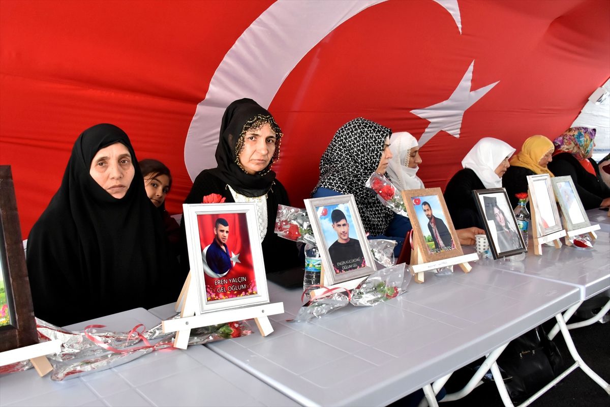 Diyarbakır annelerinin evlat nöbeti sürüyor