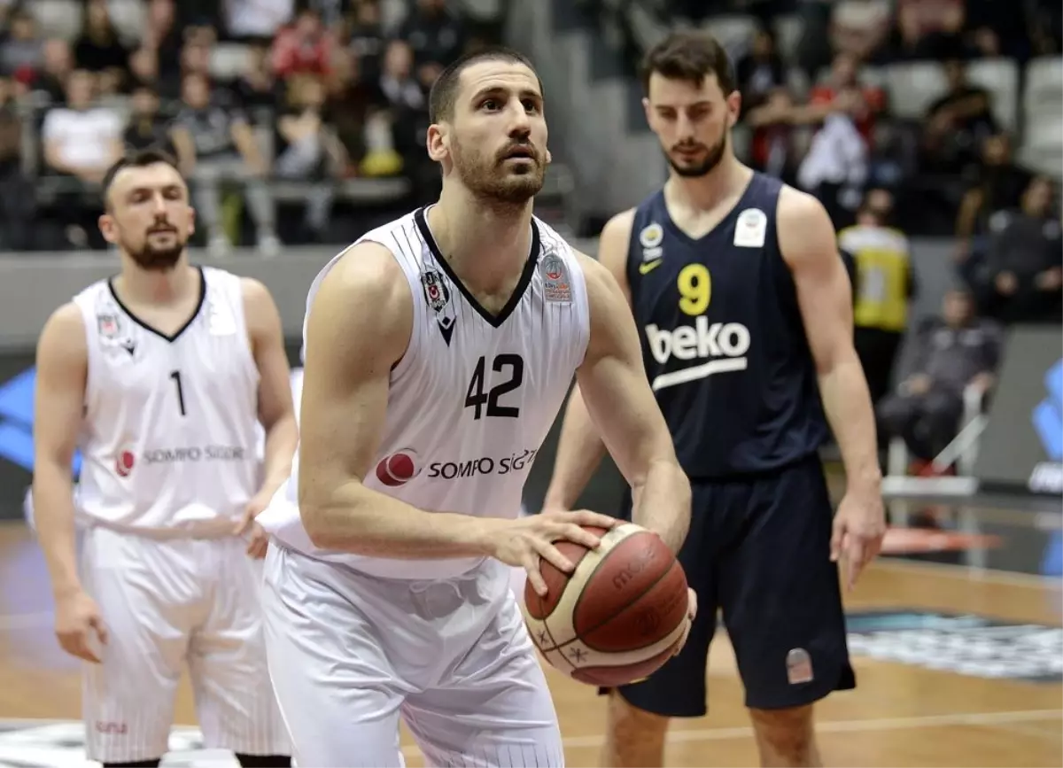 ING Basketbol Süper Ligi: Beşiktaş: 73 - Fenerbahçe Beko: 74