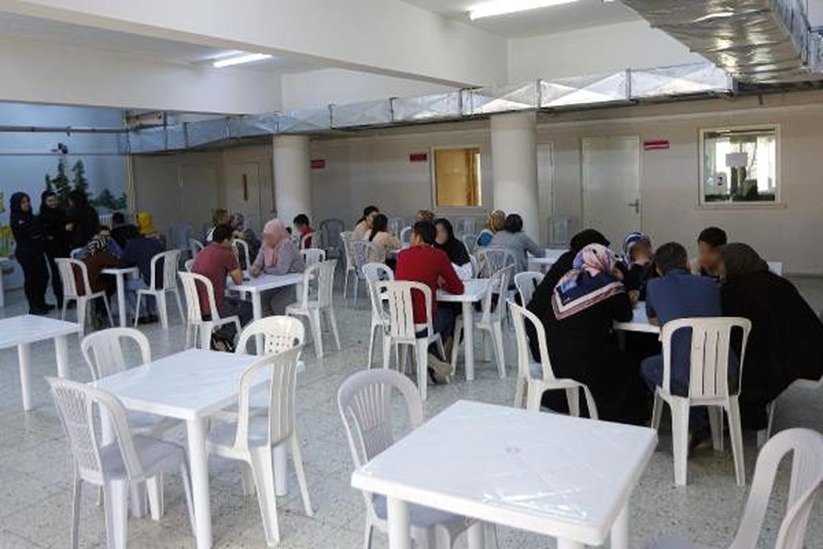 Kadın tutuklu ve hükümlülere, aileleriyle açık görüş