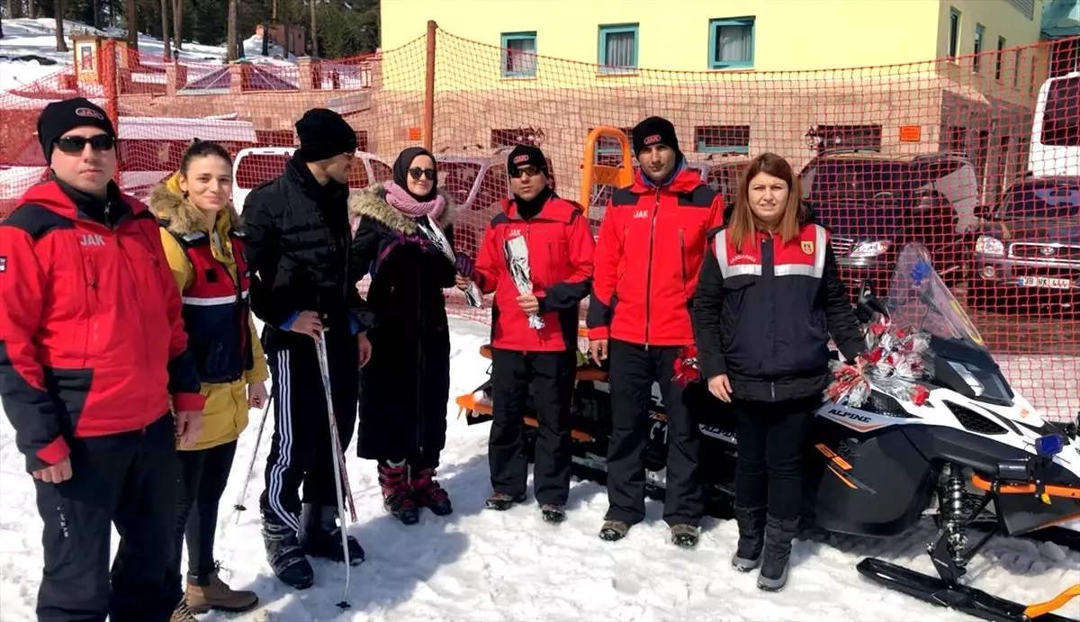 Kars\'ta 8 Mart Dünya Kadınlar Günü kutlandı