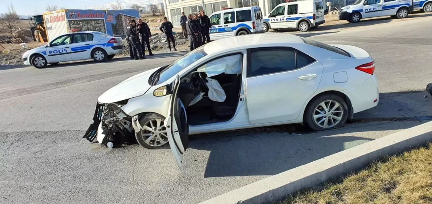 Kayseri Asayiş Şube Müdürü trafik kazasında ağır yaralandı