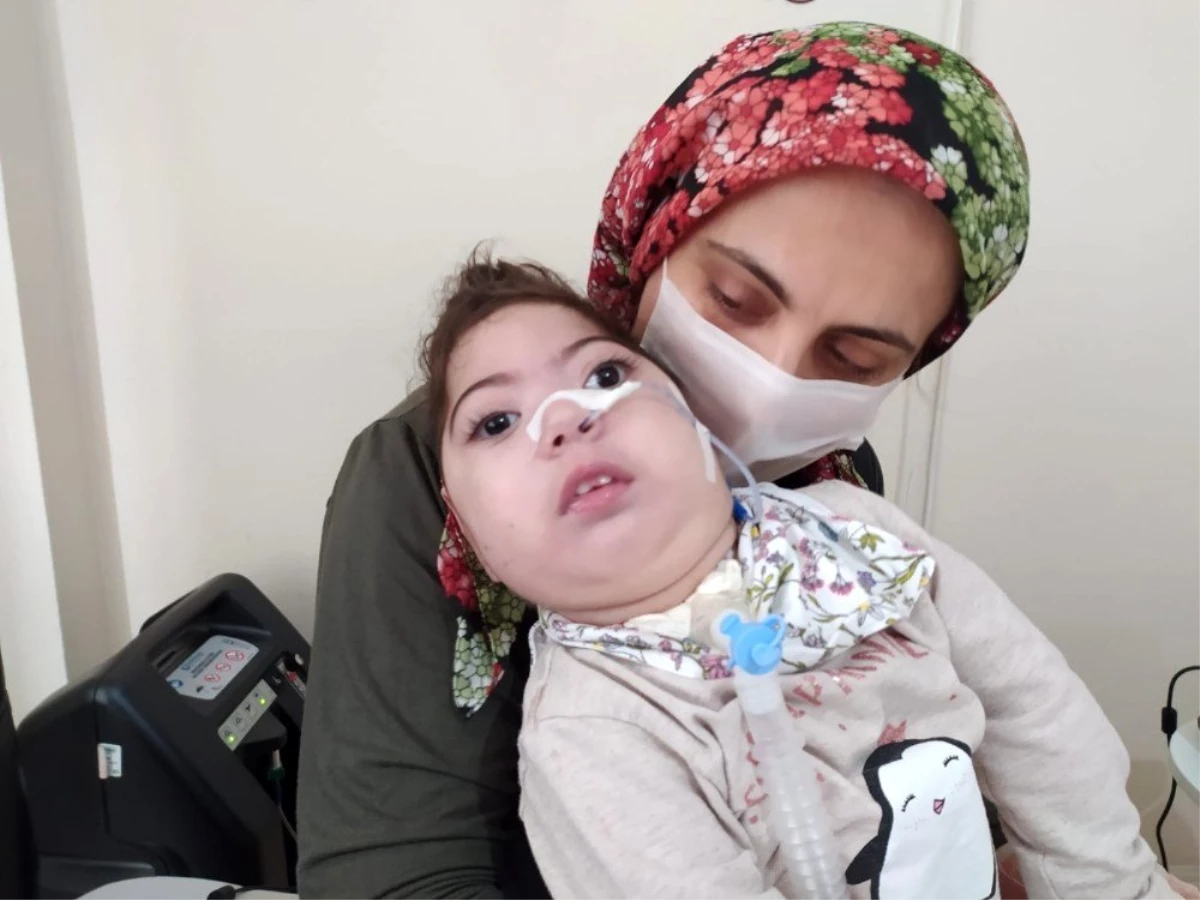 SP hastası 2 yaşındaki kız yardım bekliyor