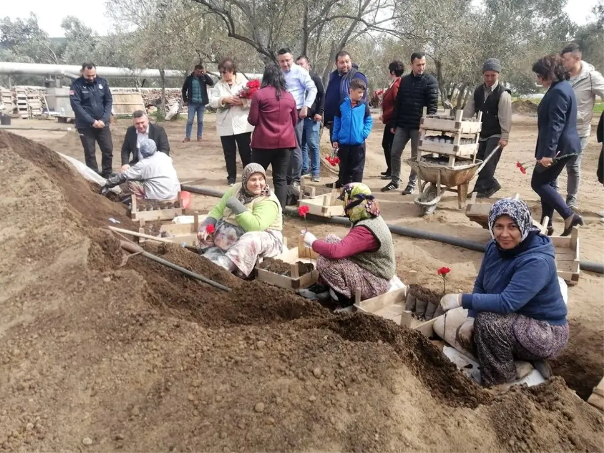 Tarlada çalışan kadınlar unutulmadı