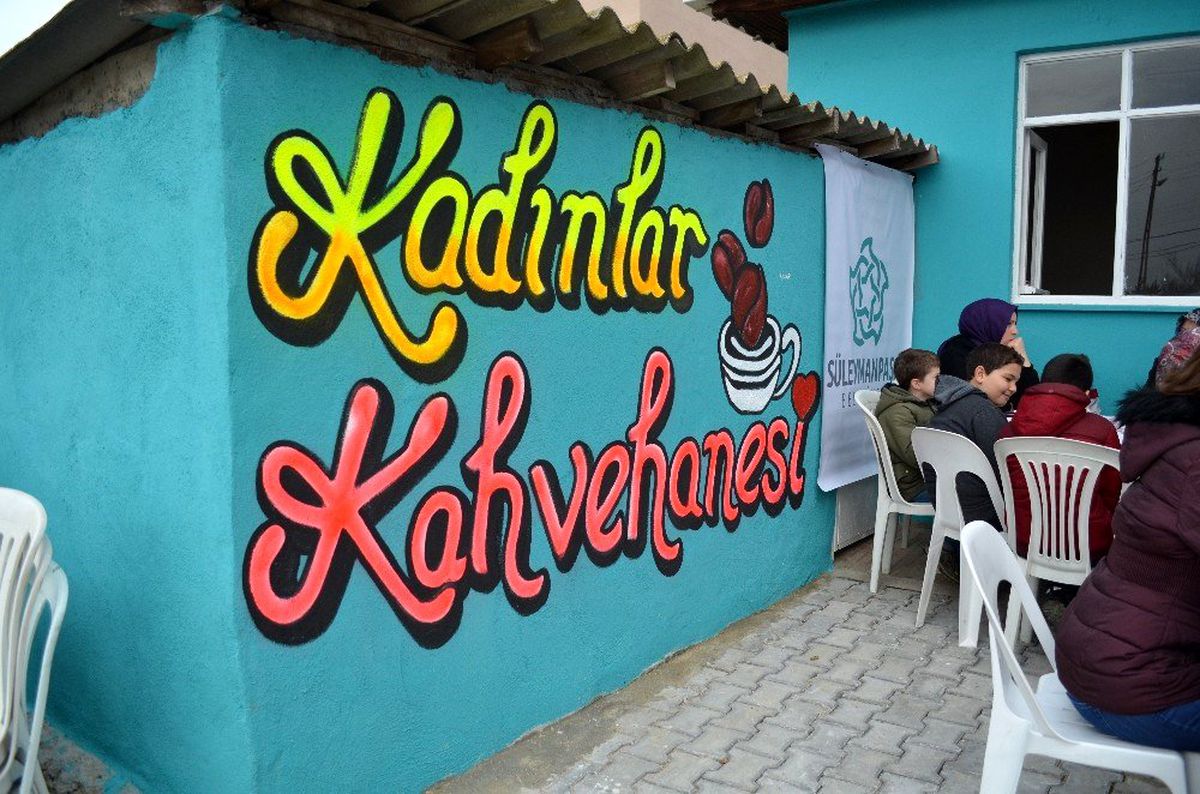 Tekirdağ\'da kadınlara özel kahvehane açıldı