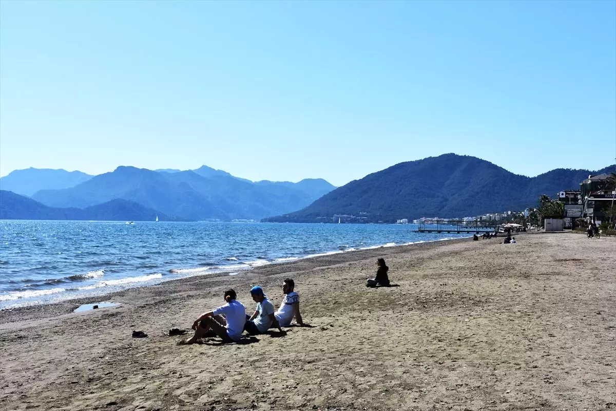 Turizm merkezlerinde "güneşli hava" yoğunluğu