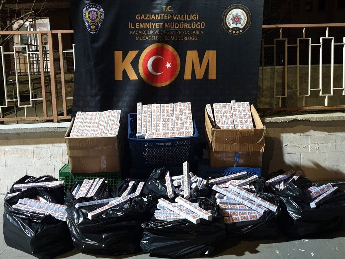 15 bin 30 paket kaçak sigara kağıdı ele geçirildi