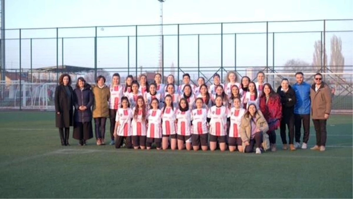 Anadolu\'da kadın futbolu güç kazanacak