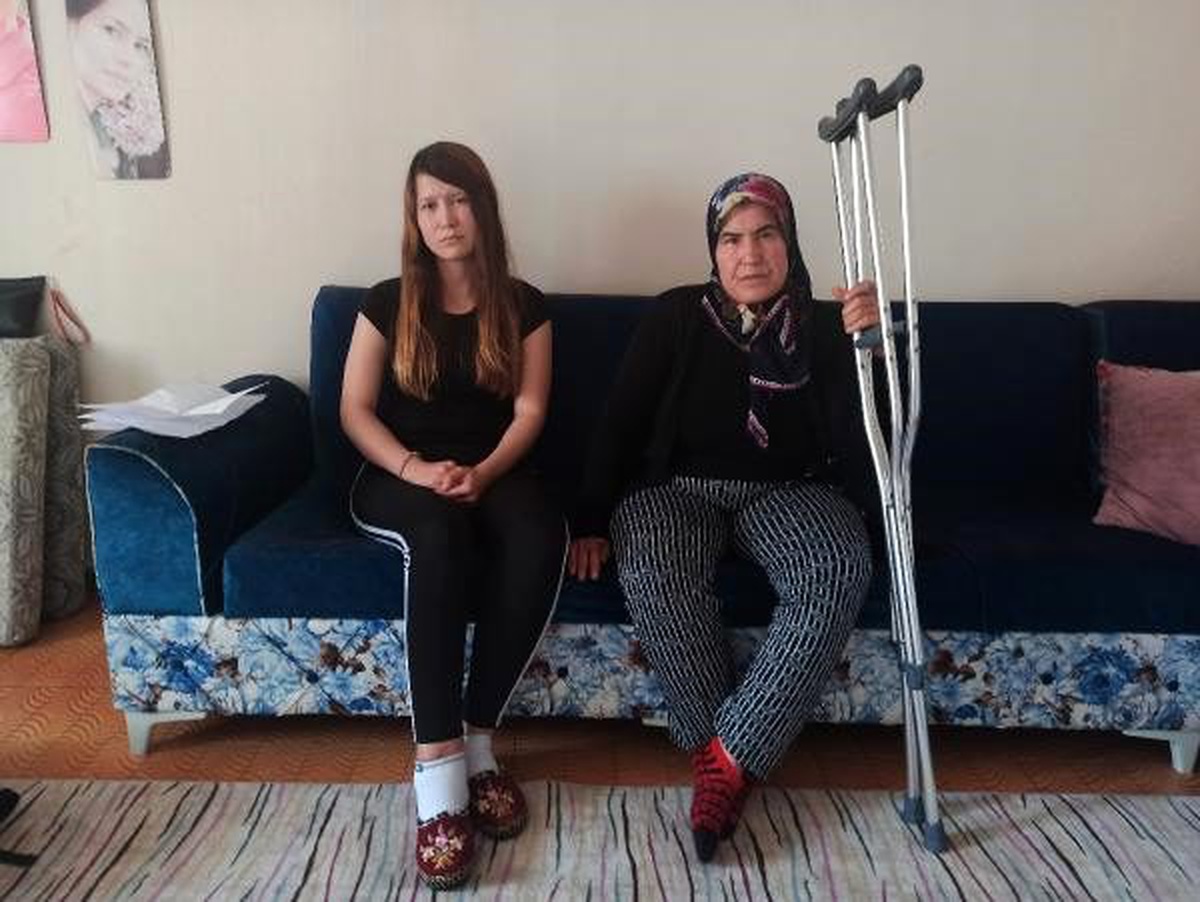Ayrıldığı eşi 7 yaşındaki kızının gözü önünde vurup sakat bıraktı