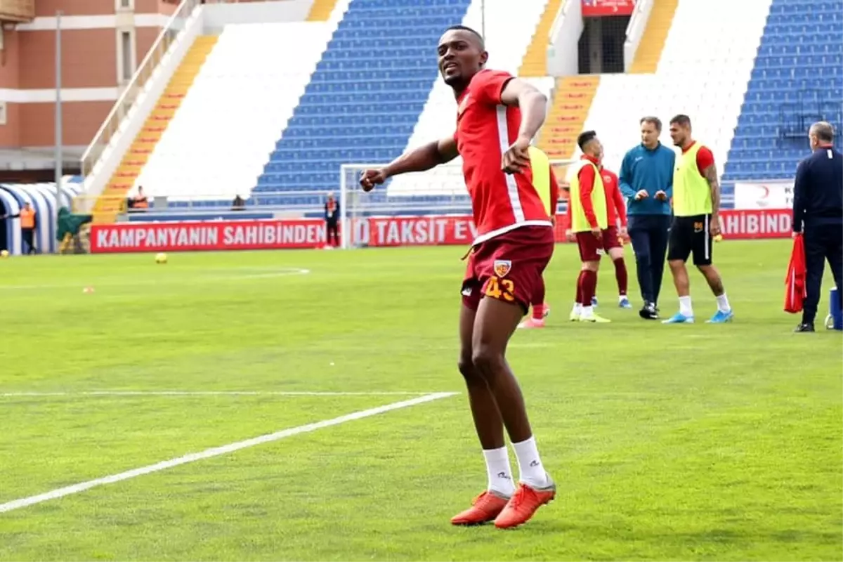 Bernard Mensah hakemleri suçladı