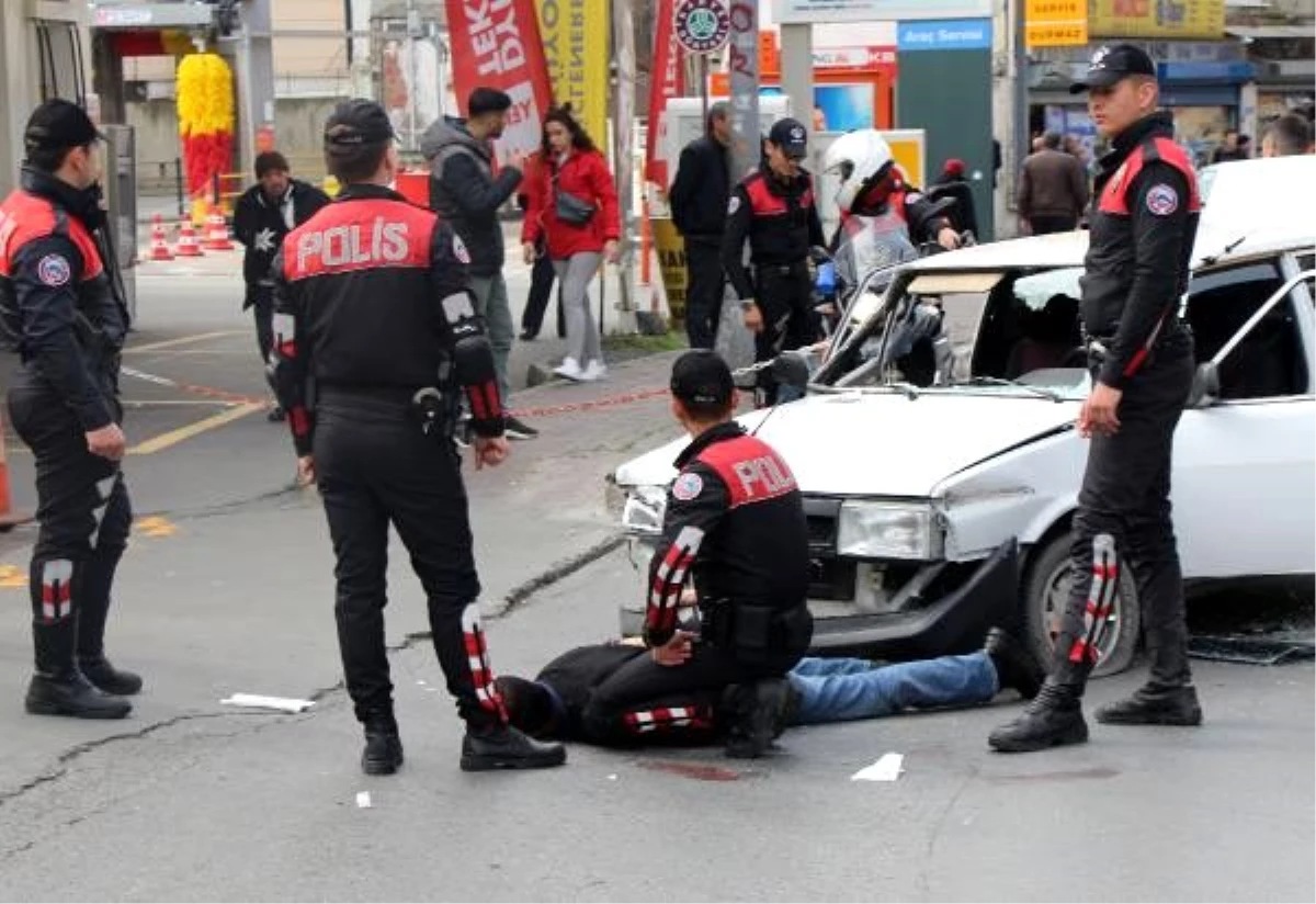 Beyoğlu\'nda polisten kaçan şüpheli ortalığı birbirine kattı