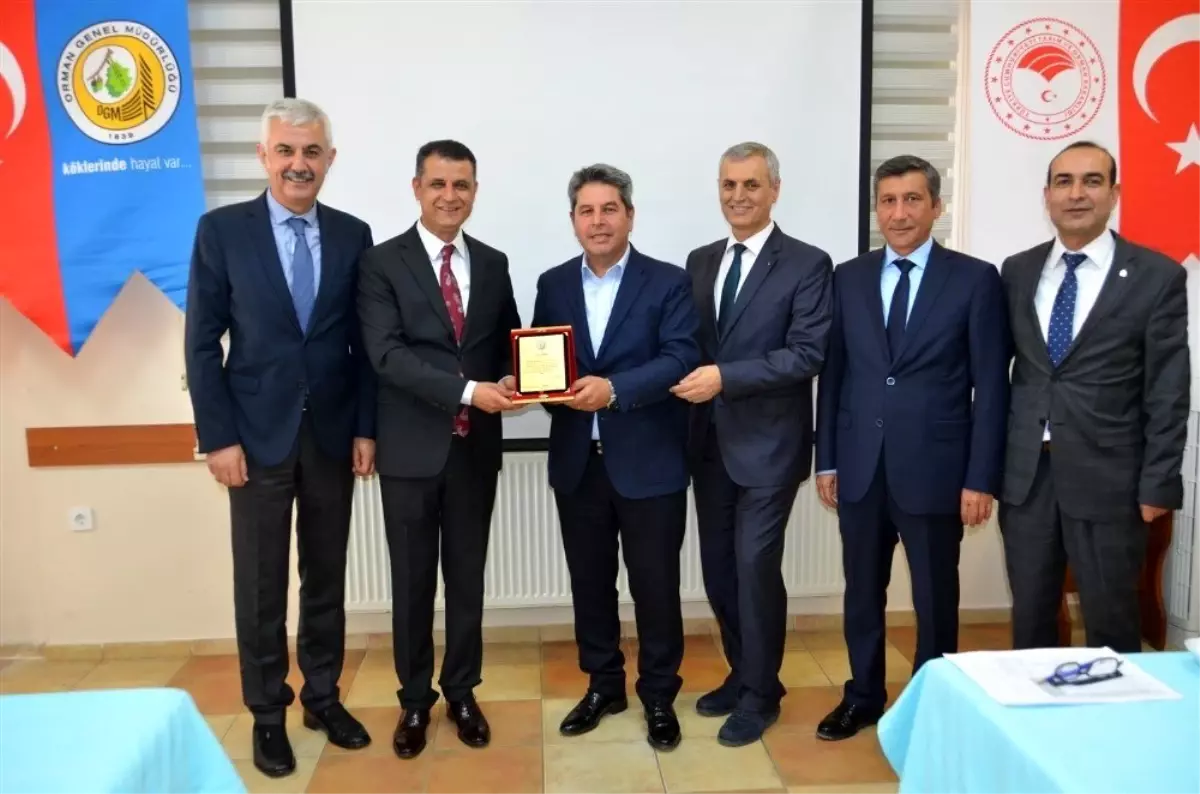 En çok orman emval alan tüccarlar plaketle ödüllendirildi